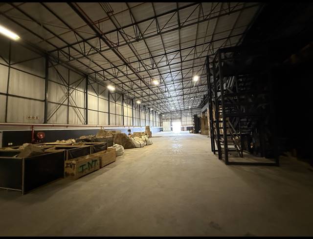 3,450M² WAREHOUSE TO LET IN EPPING INDUSTRIAL